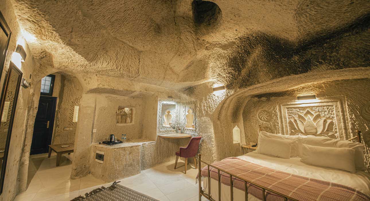 Beautiful-bedrooms-limon-Cave-Hotel